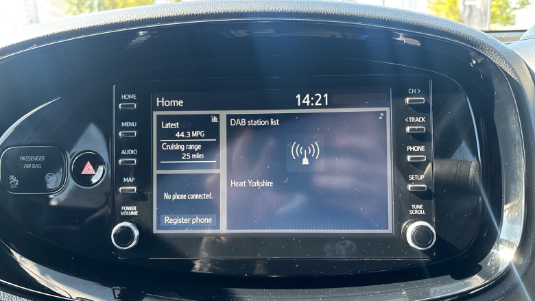 Toyota Aygo X 1.0 VVT-i Edge 5dr Petrol Hatchback